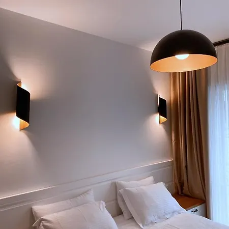 Amber Boutique * Кешме