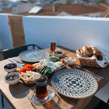 Amber Boutique Отель *