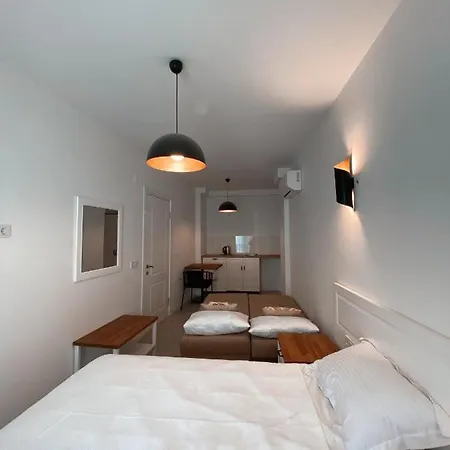 Amber Boutique Hotel *